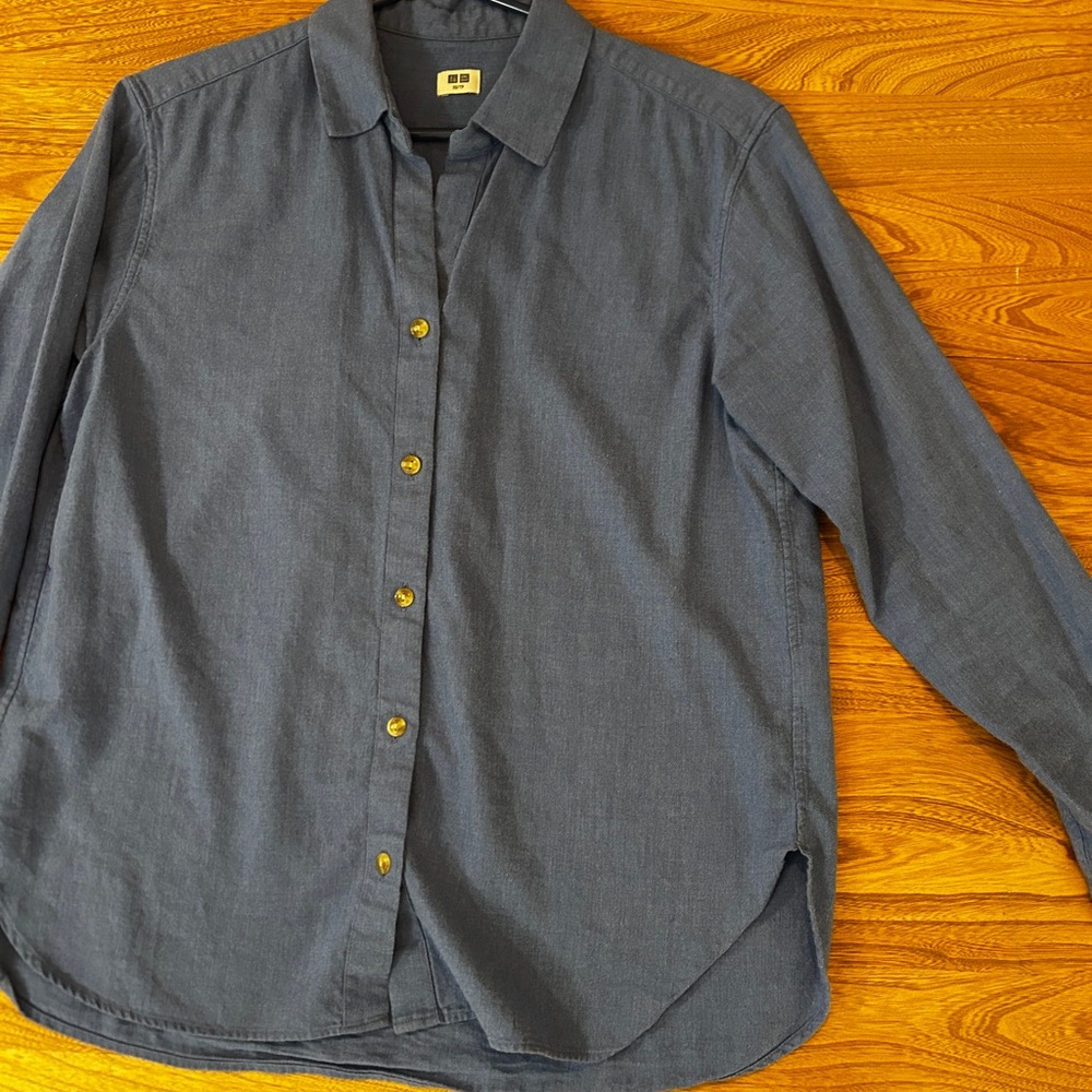 Uniqlo Dark Blue Casual Button-Down Shirt